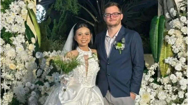 Thầy giáo Mỹ tuyên bố muốn ở lại Việt Nam vì lý do này: “Tôi không nghĩ mình ở đây lâu, nhưng giờ tôi cảm thấy tự hào”