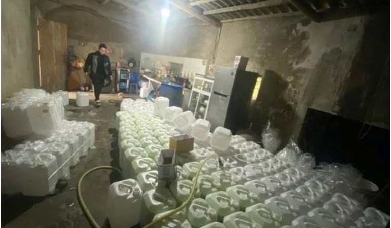 Phát hiện và tạm giữ gần 900 lít rượu hương cốm không rõ nguồn gốc chuẩn bị tung ra thị trường: Bức xúc thật sự