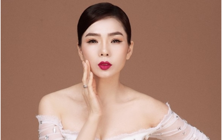 Chuyện gì thế này, Lệ Quyên chưởi bất chấp, văng tục tóe lọe trên MXH: “Chuyên gia chỉ thẳng mặt, không thể chấp nhận được”