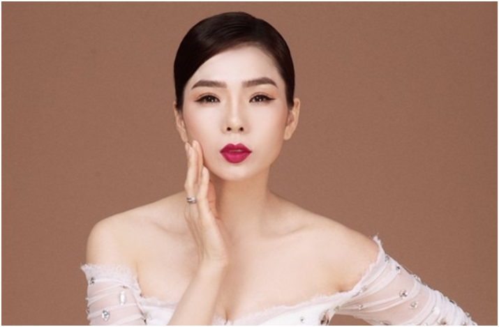 Chuyện gì thế này, Lệ Quyên chưởi bất chấp, văng tục tóe lọe trên MXH: “Chuyên gia chỉ thẳng mặt, không thể chấp nhận được”