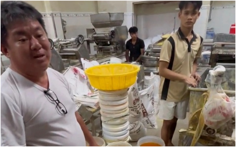Rõ lời khai của chủ cơ sở Châu Phát, đường dây ‘phù phép’ hàng trăm tấn mì trộn ho:á ch:ất ở TP.HCM