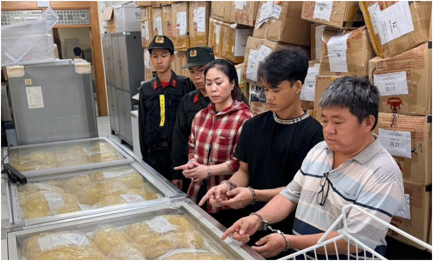 Rõ tất tần tật bên trong công xưởng sản xuất mì sợi trộn hó:a ch:ất ở TPHCM: ‘Sợ thật sự luôn đó’