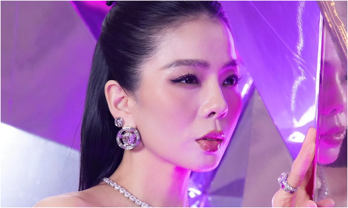 Bà Phương Hằng lần đầu lên tiếng sau khi thấy Lệ Quyên v:ăng t:ục, chưởi bớ:i: ‘Nói 1 câu thôi mà ai cũng tán dương gật đầu’