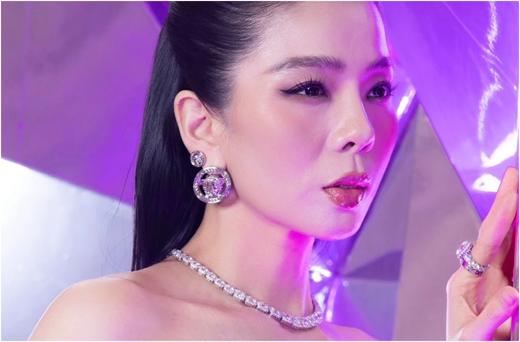 Bà Phương Hằng tiết lộ đời tư, vạch trần tất tần tật về Lệ Quyên: “Không ngờ một ca sĩ lớn mà lại như vậy”