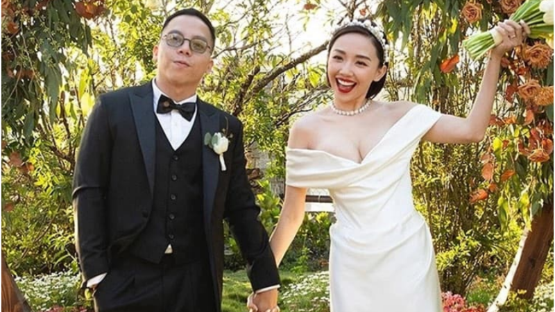 Rõ thái độ hai bên gia đình khi Tóc Tiên và Touliver l:y h:ôn sau thời gian dài chung sống: Điều gây chú ý là ai cũng vui vẻ, thậm chí còn cười tươi