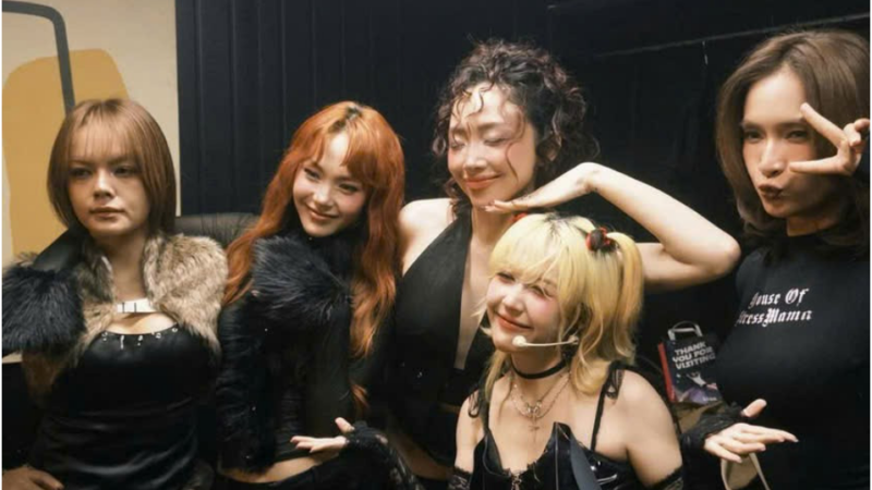 Dàn sao nữ đồng loạt động viên Tóc Tiên sau ly hôn: Toàn chị em xinh đẹp sát cánh, câu nói của Minh Hằng mới thật sự “chất lừ”