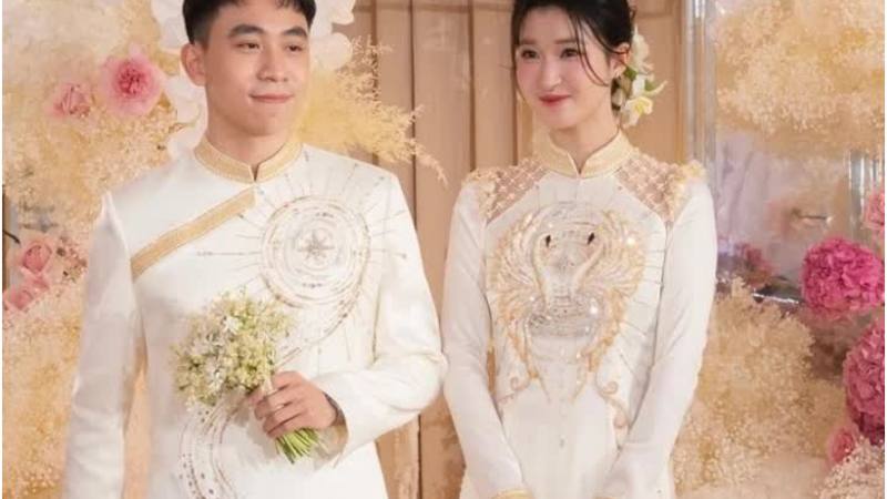 Hé lộ khoảnh khắc đầu tiên của cô dâu Phương Nhi trong lễ gia tiên: Nhan sắc và thần thái không góc chết, đúng chuẩn “thần tiên tỷ tỷ”