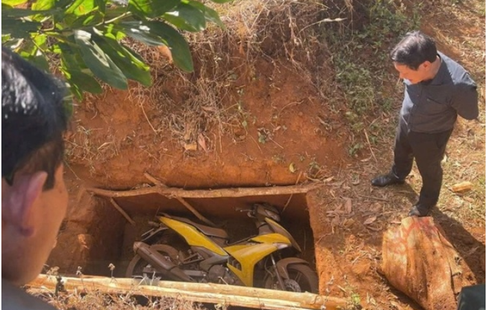Rõ thêm manh mối từ việc xe máy bị chôn dưới hố vụ cướp Ngân hàng ở Gia Lai: “Chạy đâu mà thoát được”