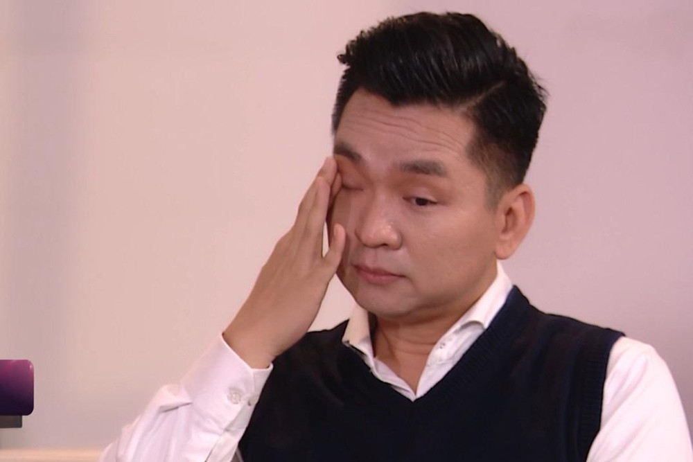 Nam MC nổi tiếng của VTV bất ngờ chia sẻ mắc UT máu: “Tôi không biết cuộc gọi nào cho bố mẹ sẽ là cuộc gọi cuối cùng”