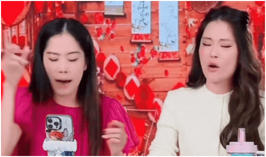 Nam Em và Nam Anh cãi nhau chí chóe trên phiên live khiến nhãn hàng đứng hình: Chuyện gì thế này?