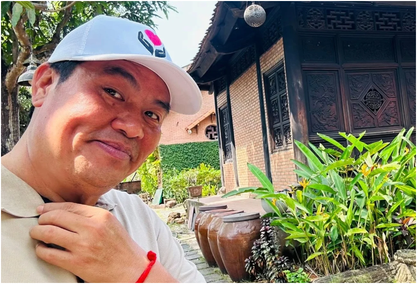 Danh hài giàu có nhất sh:owb:iz Việt rơi nước mắt, b:án căn biệt phủ trị giá hàng trăm tỷ đồng: Có n:ợ n:ần như lời đồn?