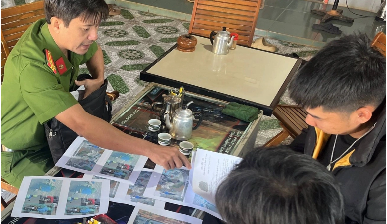 CA vẫn tiếp tục gõ cửa từng nhà để truy tìm m:anh mố:i vụ cư:ớ:p ngân hàng ở Gia Lai: Không bỏ cuộc, quyết tâm tới cùng