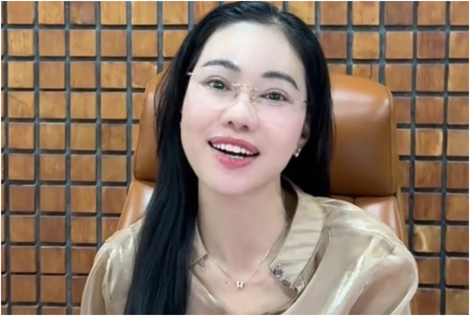 Không còn là tin đồn nữa, hoa hậu Ý Nhi đã ấn định thời điểm lấy chồng Anh Kiệt: “Người chống lưng lên tiếng, tiết lộ hết toàn bộ sự thật”