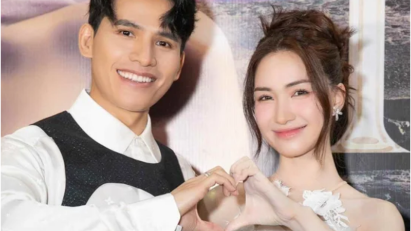 Đã rõ danh tính người đàn ông cầu hôn Hòa Minzy trước hàng nghìn khán giả: “Chị ấy cũng đã khóc”