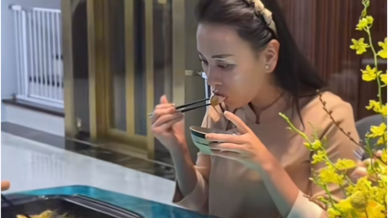 Phương Oanh và và mẹ chồng bất ngờ rần rần trên MXH, lọt top tìm kiếm luôn: Chuyện gì thế này nữa đây