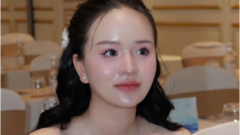 Rõ danh tính Á khôi 22 tuổi điều hành đường dây b:án d:â:m vừa bị bắt: Tuổi trẻ tài cao thật, mới 22 tuổi mà đã vậy rồi