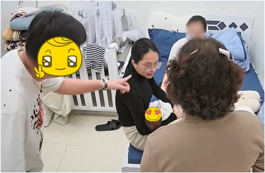 Mẹ Phương Oanh tự hào, tuyên bố thẳng mặt với con dâu: “Con t nó làm người nổi tiếng, đứa làm giám đốc, đứa làm diễn viên, m thì không có gì mà còn không biết điều nữa”