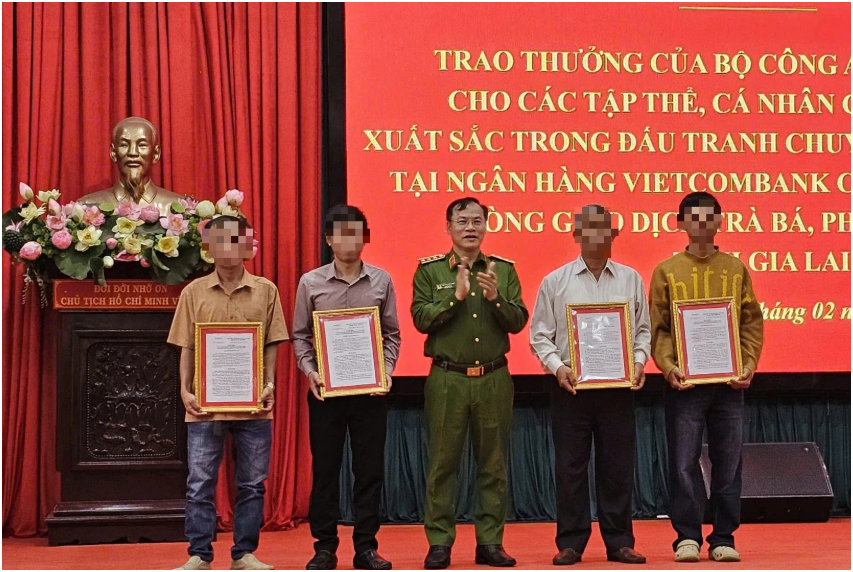 Khen thưởng cho 5 người dân vì cung cấp thông tin quan trọng vụ cướp Ngân hàng ở Gia Lai: Rất xứng đáng