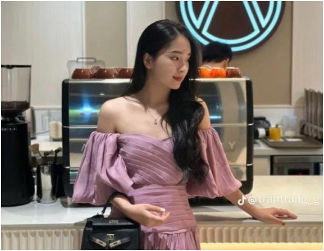 Rõ chân dung và nhan sắc của em dâu Phương Oanh: Đẹp và ngoan hiền như thế này mà mẹ chồng lại đối xử t:ệ b:ạc như vậy