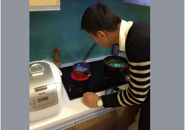 Phương Oanh giành lời khen cho em trai của mình cách đây nhiều năm: “Ai mà lấy được em trai mình, cô ấy chắc phải tu nhiều kiếp lắm”