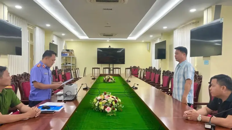 Rõ khung hình phạt dành cho 2 cựu cán bộ công an vụ nữ sinh Vĩnh Long: Nghe xong nhiều người nói “quá thích đáng”!