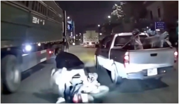 Rất nhanh: CA đang làm việc với tài xế xe b:án tải, t:ội của anh ấy không hề nhẹ đâu