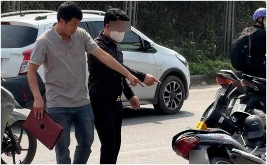 Đã rõ câu nói của người đi xe máy với nam tài xế xe bán tải vụ chèn ép: “Khiến cho anh ấy mất bình tĩnh, mới có hành động như thế”