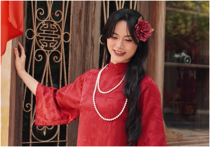 Danh tính nữ đô vật xinh đẹp nhất hội làng bị qu:ấy r:ối: Tiết lộ gu đàn ông của chị