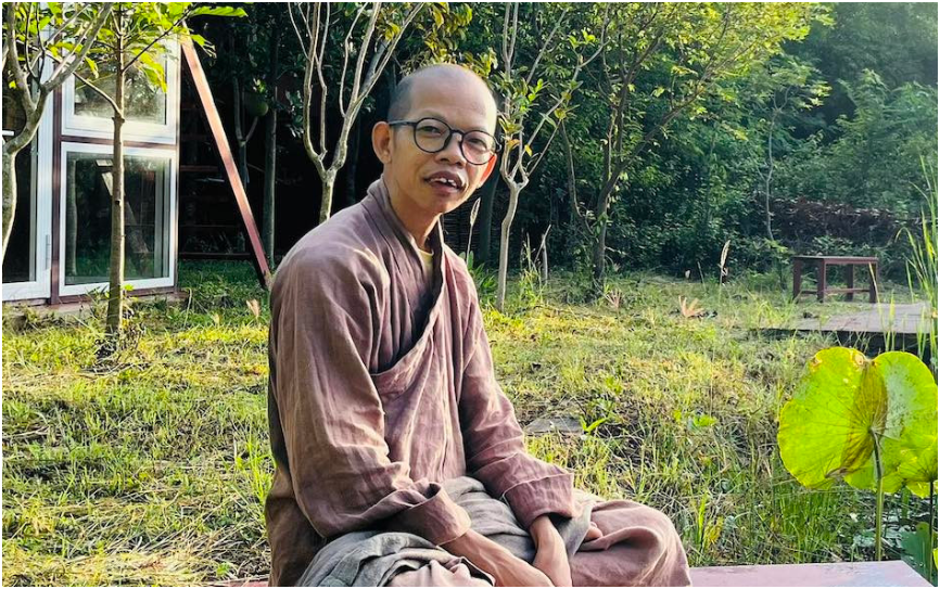 Chịu luôn: Thầy Thích Nhuận Đạt đã đăng ký kết hôn, không ngờ thật, danh tính vợ thầy còn bất ngờ hơn nữa