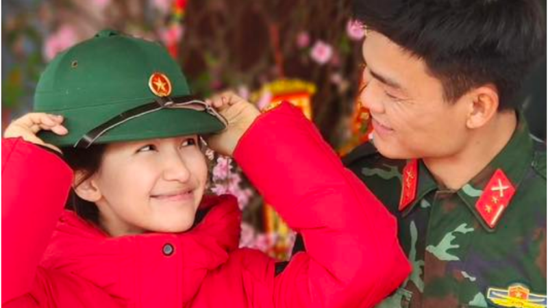 Hòa Minzy tuyên bố sẽ không đăng về Văn Cương 1 tấm hình nào nữa: “Hóa ra là có lý do