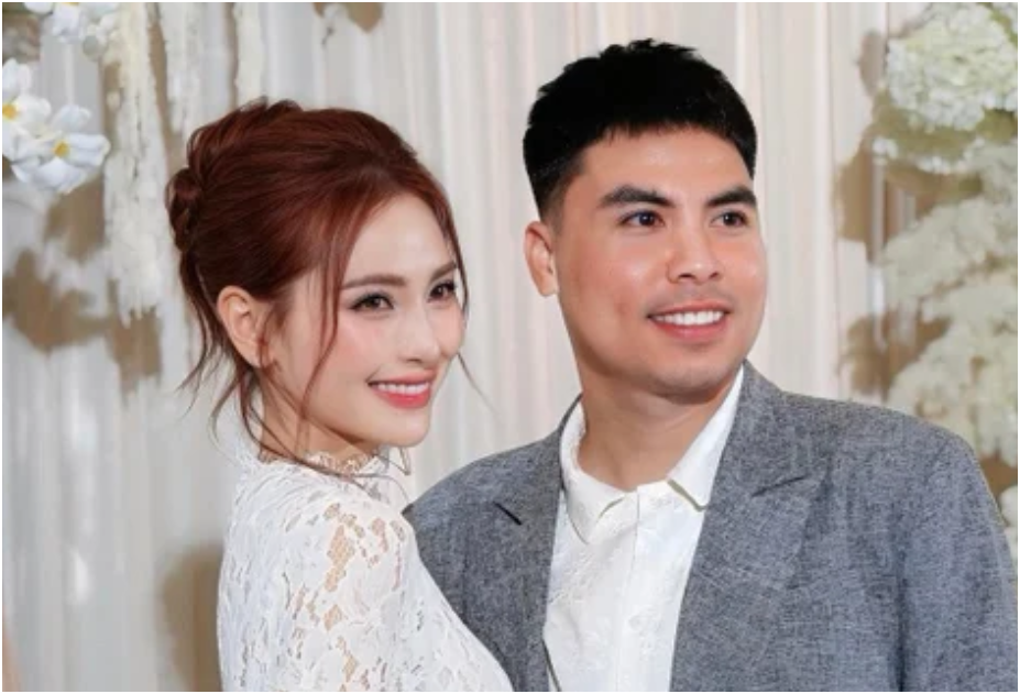 Hé lộ loạt ảnh đầu tiên tại đám cưới của MC Huyền Trang và cầu thủ Đức Huy: Nhìn cái cổng thôi là biết xịn cỡ nào, đám cưới lớn lắm đây