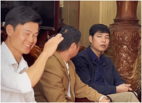 Rõ thái độ của bên nhà vợ khi thấy chàng rể Đại úy Văn Cương bẻn lẻn: Không còn mạnh mẽ như lúc mới về