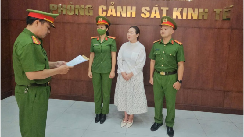 Rồi xong, doanh nhân Ngọc Tiền, ‘tức vợ Quý Bình’ đang rần rần: Chuyện gì xảy ra với chị thế này?