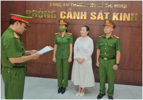 Thái độ rất kỳ lạ của doanh nhân Ngọc Tiền khi bị bắt giữ: Nhiều người để ý rõ sẽ thấy, bất thường thật sự