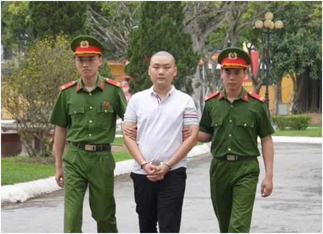 Không thể tin được: Một học sinh lớp 12 cầm đầu đường dây ph:át t:án m:ã đ:ộc, đá:nh c:ắp dữ liệu người dùng Int:erne:t