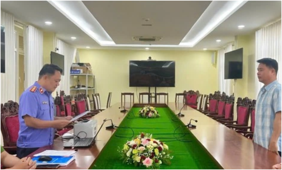 Cuối cùng cũng tước danh hiệu CAND 2 công an liên quan vụ nữ sinh tuvo*g ở Vĩnh Long: Ngày này cũng đã tới