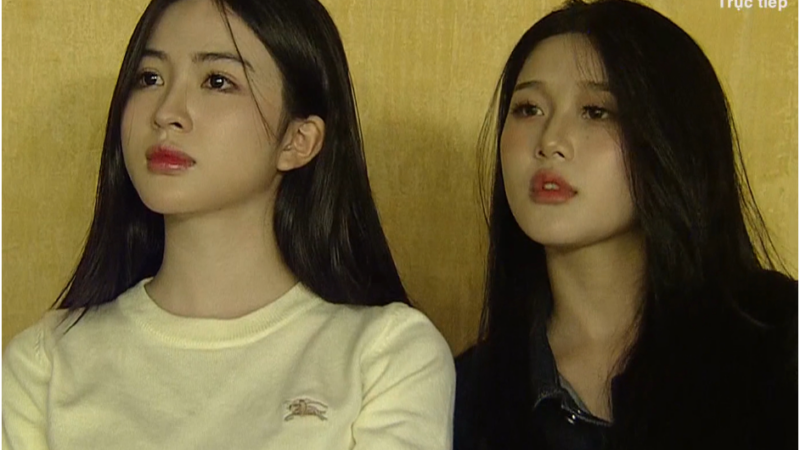 Danh tính 2 cô gái khiến cameraman VTV “ghi bàn”, được tìm kiếm nhiều nhất hiện tại: Cuối cùng cũng đã rõ