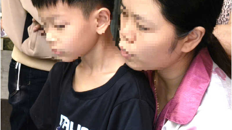 Động thái của con trai vụ sa:th:ai tài xế taxi và mẹ vợ: “Ba đi đâu rồi, ba ơi”