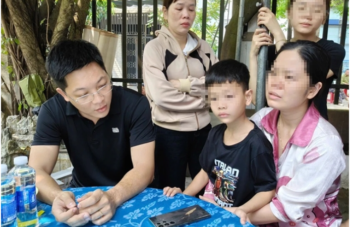 Vụ tài xế bị sa:th:ai ở Quảng Trị: Gia đình tiết l:ộ điều không ngờ, chồng đã phải v:ay mượn mới mua được chiếc xe để kiếm cơm