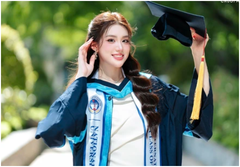 Rõ học vấn ấn tượng của tân hoa hậu Phan Phương Oanh: Đáng nể thật sự, bảo sao chị xứng đáng với ngôi vị này