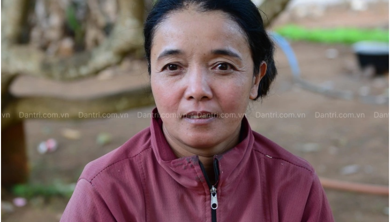 Người thân lên tiếng về việc mẹ bỏ đi theo dượng vụ bé gái 16 tuổi nuôi 3 em thơ: “Nói hết sự thật, bất ngờ lắm luôn”