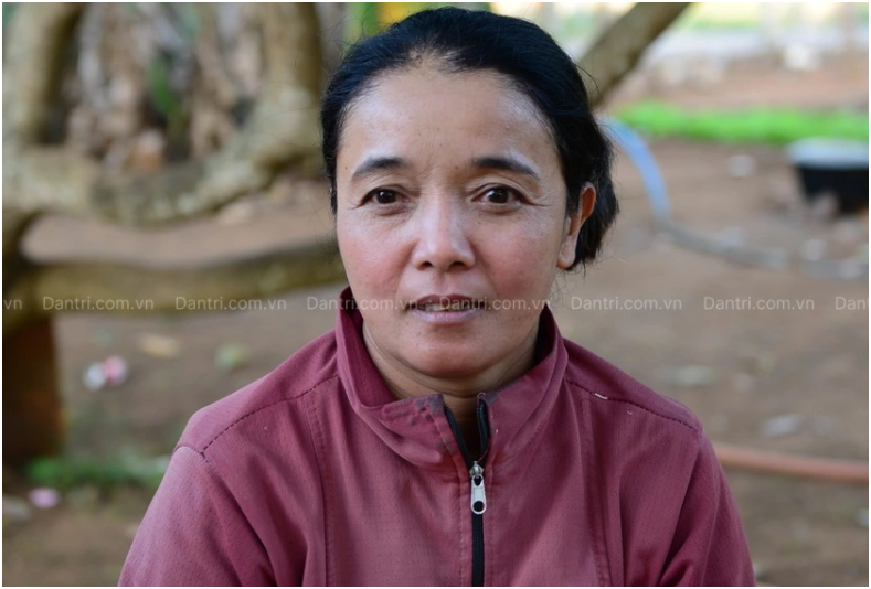 Người thân lên tiếng về việc mẹ bỏ đi theo dượng vụ bé gái 16 tuổi nuôi 3 em thơ: “Nói hết sự thật, bất ngờ lắm luôn”