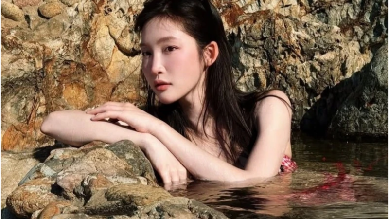 Thôi xong, Chính quyền địa phương lên tiếng về việc nữ ca sĩ nổi tiếng tắm ở Giếng Tiên: Nói rõ về việc này