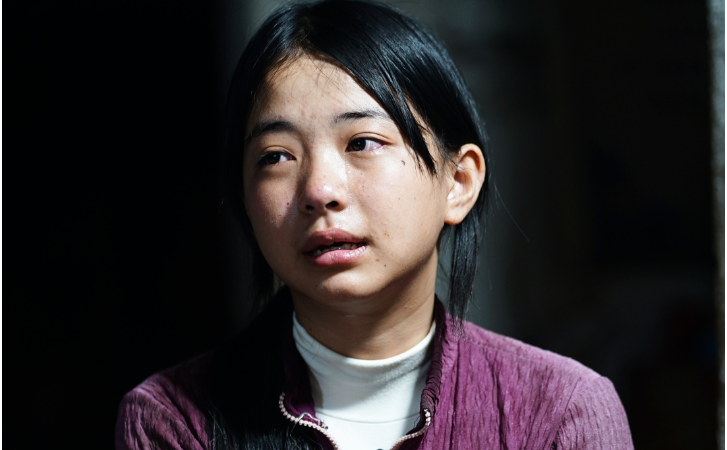 Rõ nơi ở của mẹ ruột vụ bé gái 16 tuổi nuôi chăm 3 em nhỏ: Chung sống với 1 người đàn ông ở cùng xã, hiện vẫn chưa chịu quay về