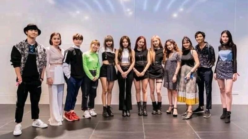 Mỹ nhân Việt đầu tiên đứng chung khung hình với BLACKPINK, từng khiến báo Hàn xôn xao: Hiện tại có 2 con vẫn rạng rỡ đến bất ngờ!