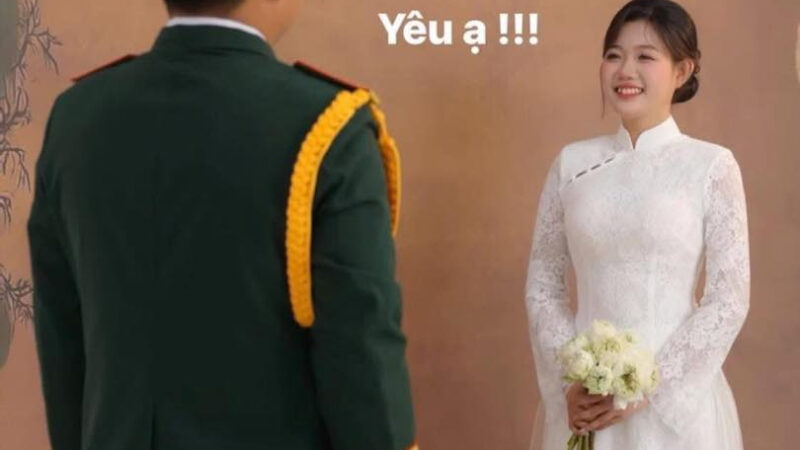 Vợ của Mũi trưởng Long lần đầu lộ diện: Nhan sắc “cực phẩm” khiến ai cũng xuýt xoa, đúng chuẩn “hậu phương vững chắc”!