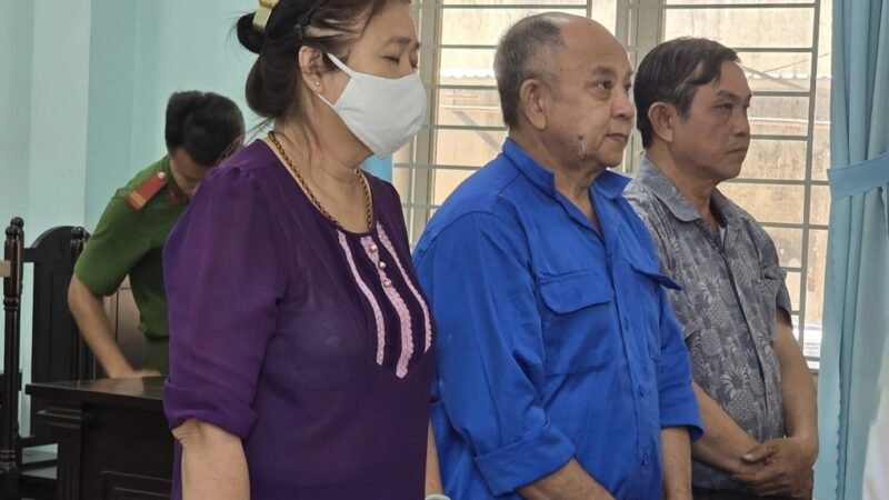 Vợ chồng cựu Chủ tịch Tân Tân chính thức lĩnh án tù: Tội danh được công bố khiến dư luận bàng hoàng!