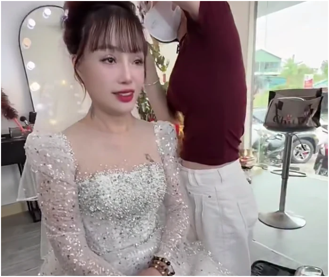 Thu Sao bất ngờ làm cưới chồng lần 2, lần này chồng trẻ đẹp hơn nhiều: Thái độ của Hoa Cương gây chú ý