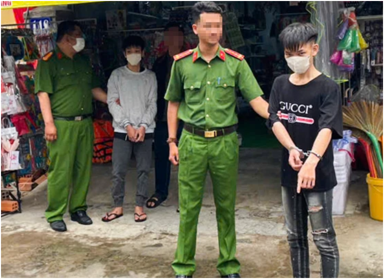 Thiếu niên 16 tuổi s:atha:i người đàn ông vì xin tiền không cho: Không thể chấp nhận nổi