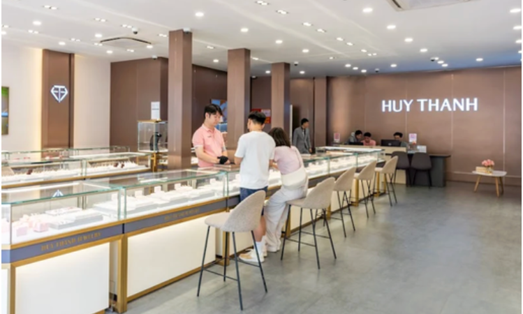 Sau Bảo Tín Minh Châu, tới lượt Huy Thanh Jewelry rần rần: “Nghe đồn kê khai thuế sai, tới công chuyện”